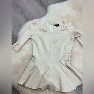 Aritzia Babaton blouse